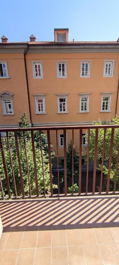 Slataper 22 - Sunny, Central And Confortable Trieszt Kültér fotó